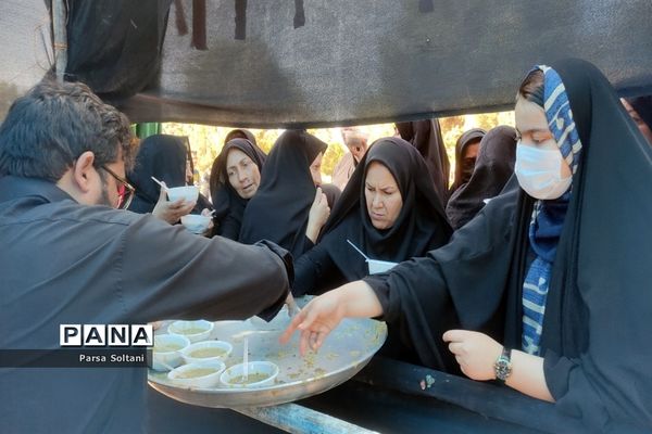 پیاده‌روی اربعین حسینی در کاشمر