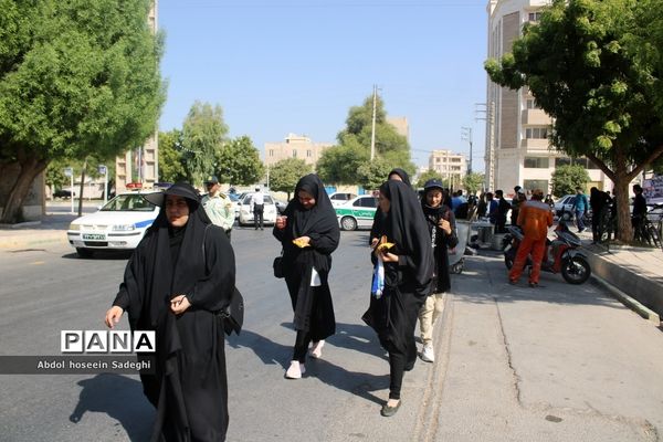 پیاده‌روی دلدادگان اربعین حسینی در بوشهر