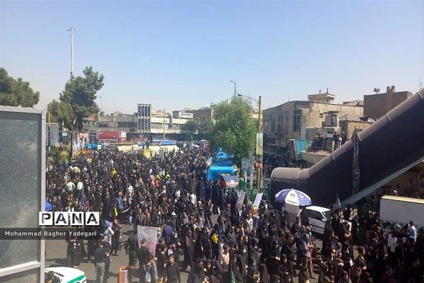 مراسم پیاده‌‌روی دلدادگان حسینی(ع) در تهران