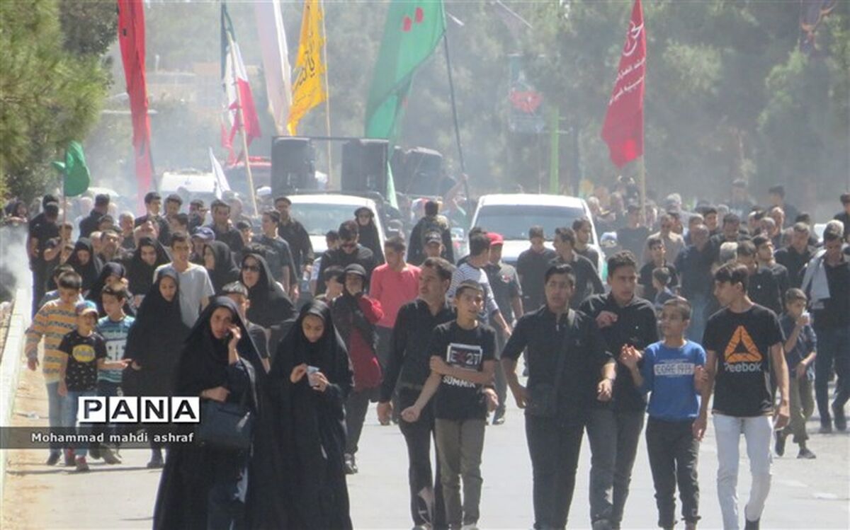 بزرگترین اجتماع معنوی شهرستان نایین برگزار شد