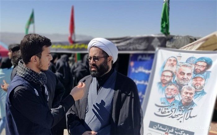 پیاده‌روی جاماندگان اربعین زمینه‌ساز قیام حجت ابن الحسن است