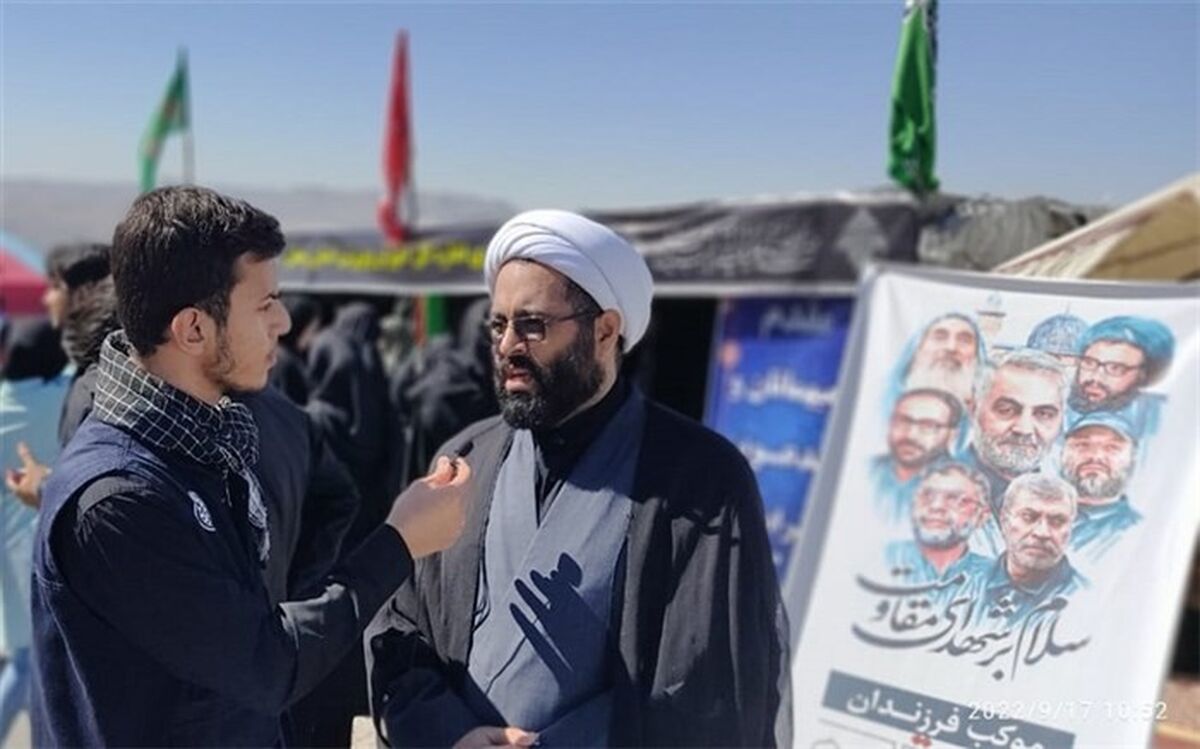 پیاده‌روی جاماندگان اربعین زمینه‌ساز قیام حجت ابن الحسن است