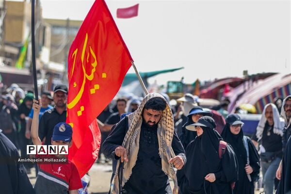 پیاده‌روی عاشقان سیدالشهدا در مسیر کربلا
