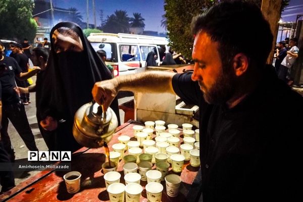 پیاده‌روی عاشقان سیدالشهدا در مسیر کربلا