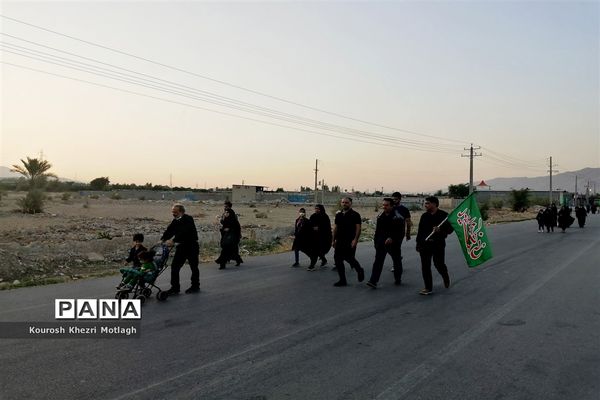 حضور پرشور مردم شهرستان کازرون در  پیاده‌روی جاماندگان اربعین حسینی