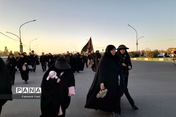 پیاده‌روی جاماندگان اربعین در قم-4