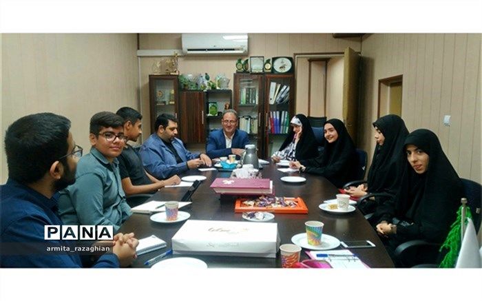 مطالبات دانش‌آموزان حداقل سالی یک بار به گوش مقام مسئول می‌رسد