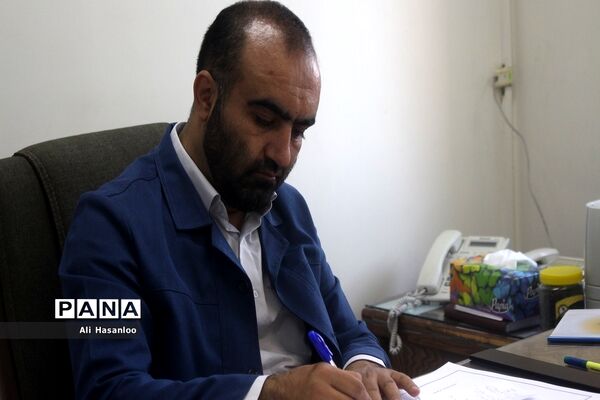 دیدار رئیس و کارشناسان سازمان دانش‌آموزی استان با مدیرکل امور اجتماعی و فرهنگی استانداری زنجان