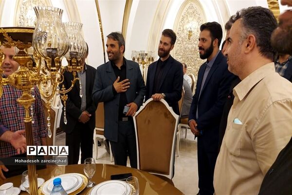 جلسه هم‌اندیشی مدیران مدارس شهرستان قرچک