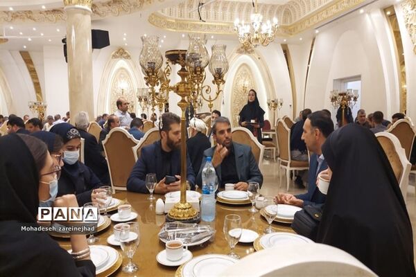 جلسه هم‌اندیشی مدیران مدارس شهرستان قرچک