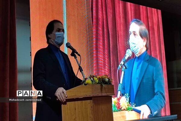 جلسه هم‌اندیشی مدیران مدارس شهرستان قرچک