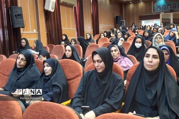‌برگزاری جلسه کارگروه مدیران مدارس ابتدایی و متوسطه‌ اول‌ و‌ دوم در شهرستان قرچک