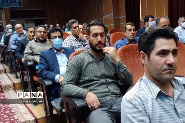 ‌برگزاری جلسه کارگروه مدیران مدارس ابتدایی و متوسطه‌ اول‌ و‌ دوم در شهرستان قرچک