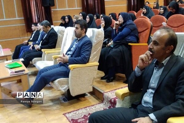 ‌برگزاری جلسه کارگروه مدیران مدارس ابتدایی و متوسطه‌ اول‌ و‌ دوم در شهرستان قرچک