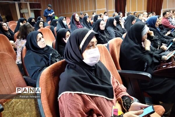 ‌برگزاری جلسه کارگروه مدیران مدارس ابتدایی و متوسطه‌ اول‌ و‌ دوم در شهرستان قرچک
