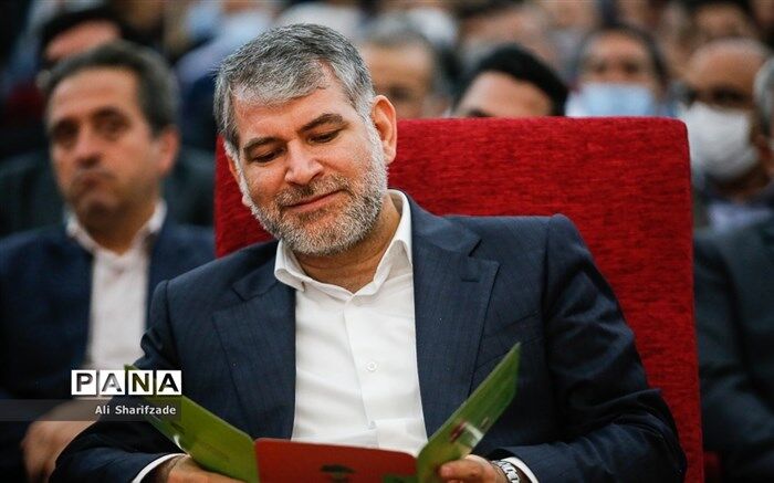 حمایت وزارت جهاد کشاورزی از کارخانجات و صنایع آرد‌ و نان برای کشت قراردادی گندم
