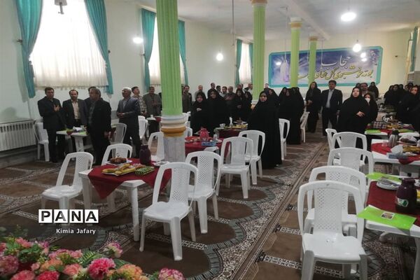 برگزاری جلسه هم‌اندیشی وتوانمند‌سازی مدیران کاشمر