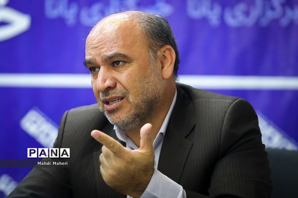 امضا تفاهم نامه همکاری سازمان دانش‌آموزی و کمیته امداد امام خمینی با موضوع «شور عاطفه‌ها»