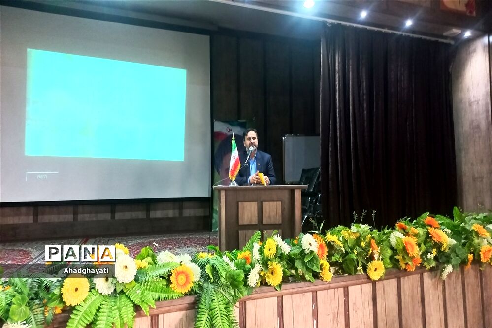 اجلاس مدیران مدارس‌ ناحیه ۵ مشهد