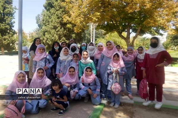 اردوی یکروزه دانش‌آموزان دختر ناحیه 2 شیراز