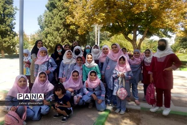 اردوی یکروزه دانش‌آموزان دختر ناحیه 2 شیراز