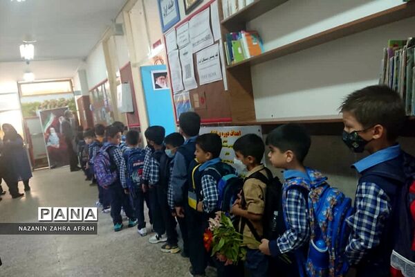 برگزاری جشن شکوفه‌ها در دبستان ایمان رودهن