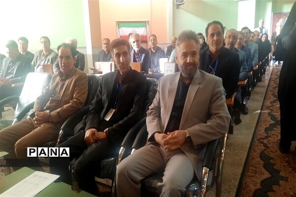 همایش مدیران مدارس مقطع ابتدایی  ناحیه ۷ مشهد