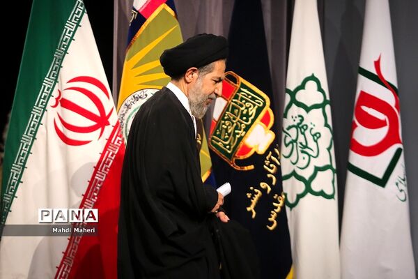 مراسم آیین تجلیل و تکریم پیشکسوت دفاع مقدس و مقاومت استان تهران