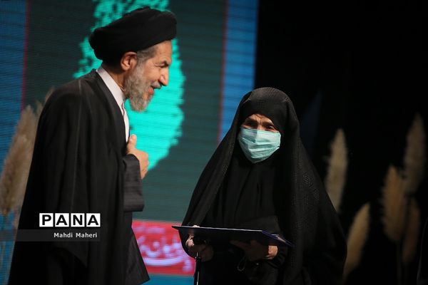 مراسم آیین تجلیل و تکریم پیشکسوت دفاع مقدس و مقاومت استان تهران