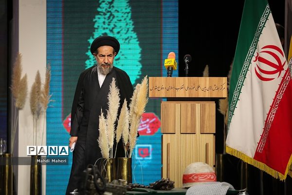 مراسم آیین تجلیل و تکریم پیشکسوت دفاع مقدس و مقاومت استان تهران