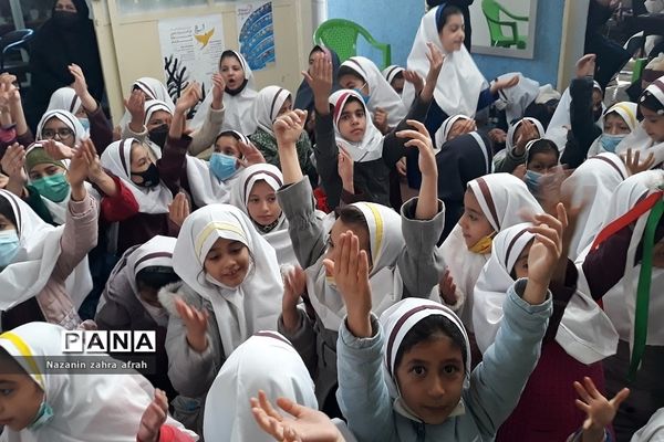 جشن میلاد حضرت زینب(س) در دبستان حضرت زهرا(س) ۲ رودهن