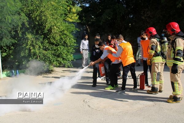 بیست و چهارمین مانور سراسری زلزله و ایمنی مدارس در بوشهر