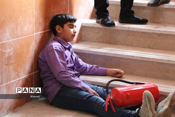 بیست و چهارمین مانور زلزله و ایمنی مدارس در شهرضا