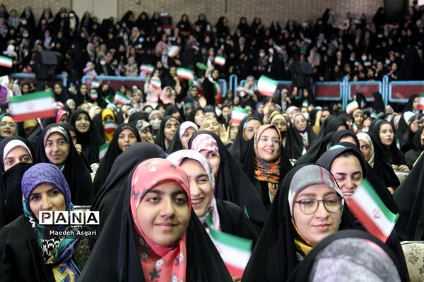 جشن بزرگ «دختران سرزمینم ایران» در قم