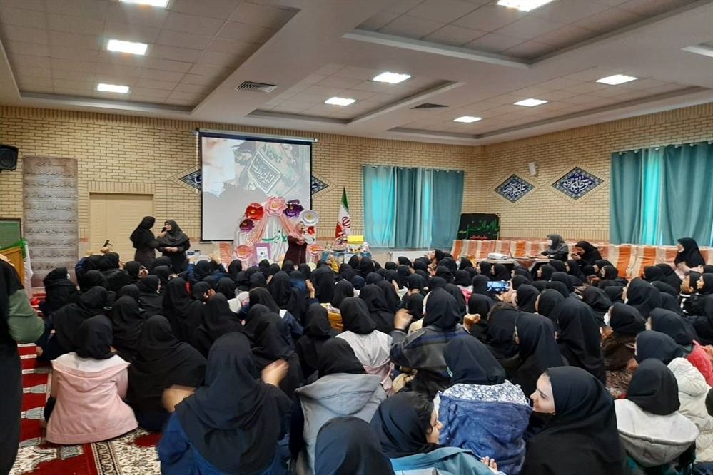 برگزاری جشن میلاد حضرت زینب(س) در ورامین