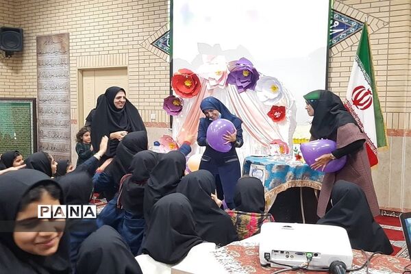 برگزاری جشن میلاد حضرت زینب(س) در ورامین