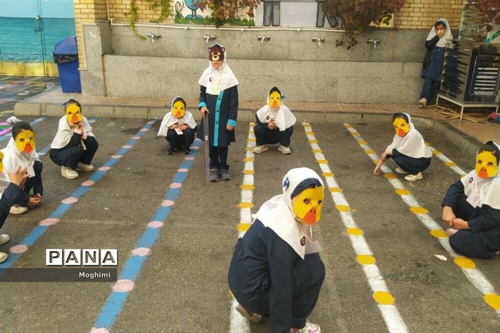 بازی‌های محلی در دبستان فیروزه منطقه ۱۳