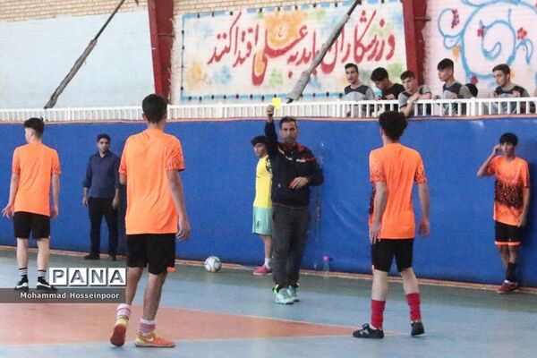 برگزاری مسابقات فوتسال با حضور مربی اسبق تیم ملی در بهارستان‌دو