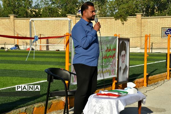 افتتاح زمین چمن مصنوعی هنرستان شهید چمران شهر گله‌دار استان فارس