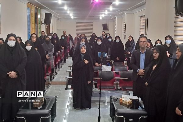 برگزاری کارگاه توانمندسازی دبیران درس تفکر و سبک زندگی در رودهن