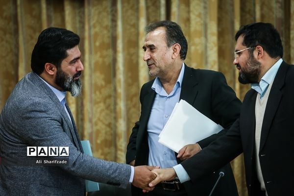 نشست خبری معاون حقوقی رئیس‌جمهوری