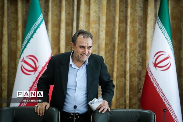 نشست خبری معاون حقوقی رئیس‌جمهوری