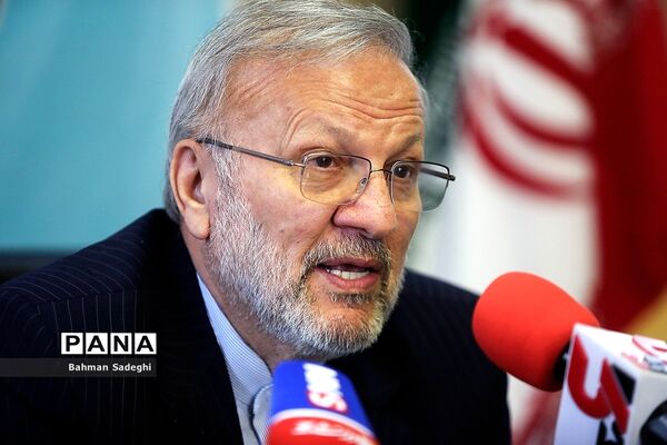 نشست خبری رئیس خانه احزاب ایران
