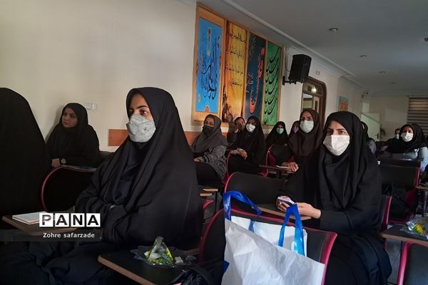 حضور و بازدید سرگروهان کیفیت‌بخشی فعالیت‌های پرورشی قطب۲، در رودهن