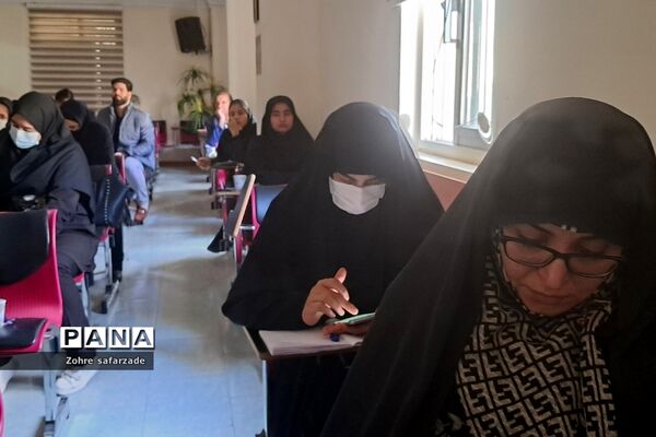برگزاری کارگاه تجارب برتر تربیتی در حوزه کیفیت‌بخشی فعالیت‌های پرورشی در رودهن