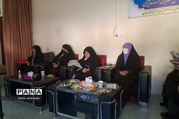 برگزاری کارگاه تجارب برتر تربیتی در حوزه کیفیت‌بخشی فعالیت‌های پرورشی در رودهن