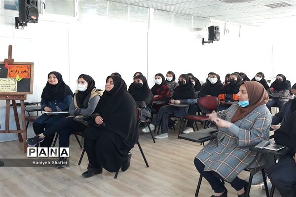 آموزش مانور زلزله در دبیرستان ستارگان ناحیه یک شیراز
