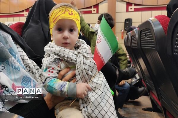 برگزاری گردهمایی بزرگ بسیجیان رباط کریم