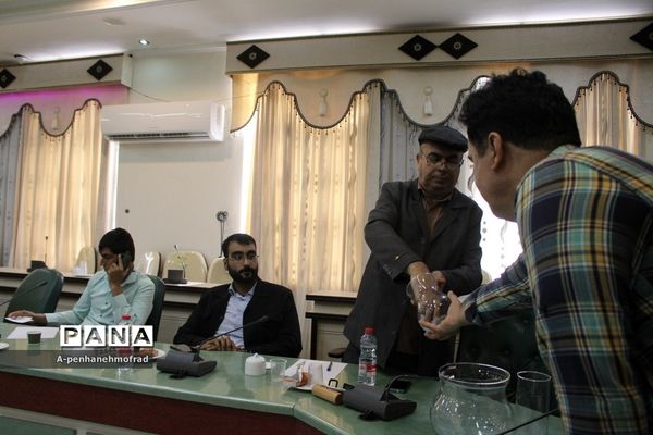 جلسه کارگروه ورزش روستایی و بازی‌های بومی محلی شهرستان بوشهر