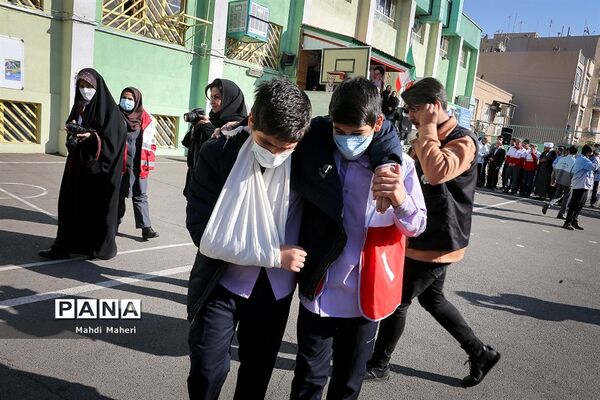 بیست‌و‌چهارمین مانور سراسری زلزله و ایمنی در مدارس تهران